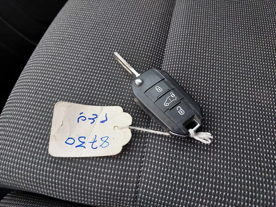 بيجو بارتنر Short van 2025 