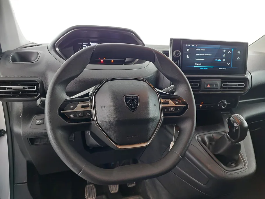 بيجو بارتنر Short van 2025 