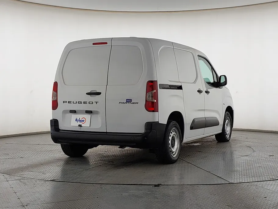 بيجو بارتنر Short van 2025 