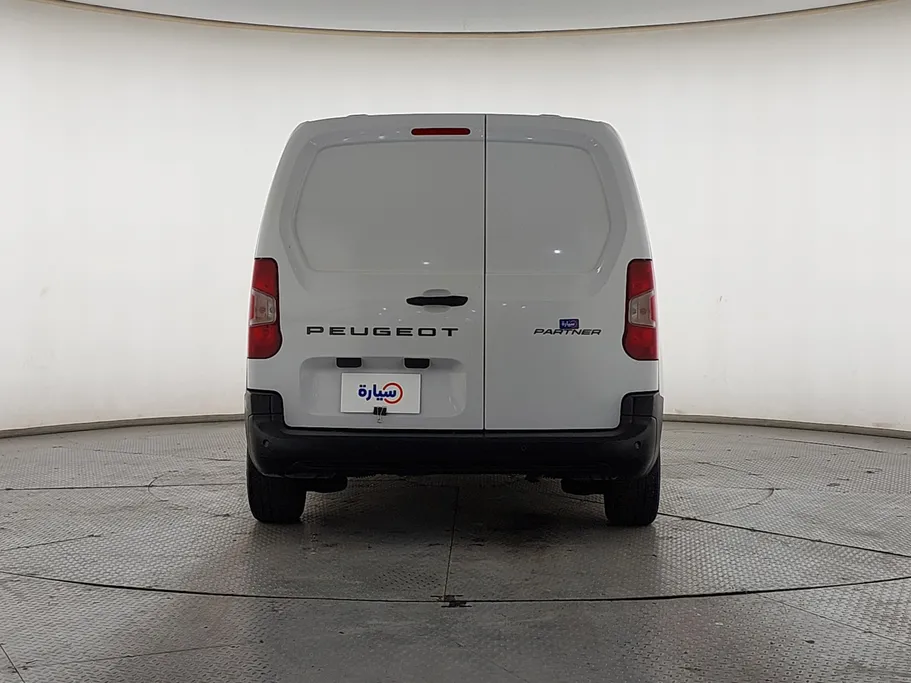 بيجو بارتنر Short van 2025 