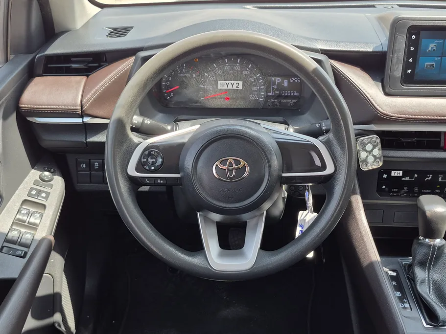 2024 تويوتا Yaris  Y 
