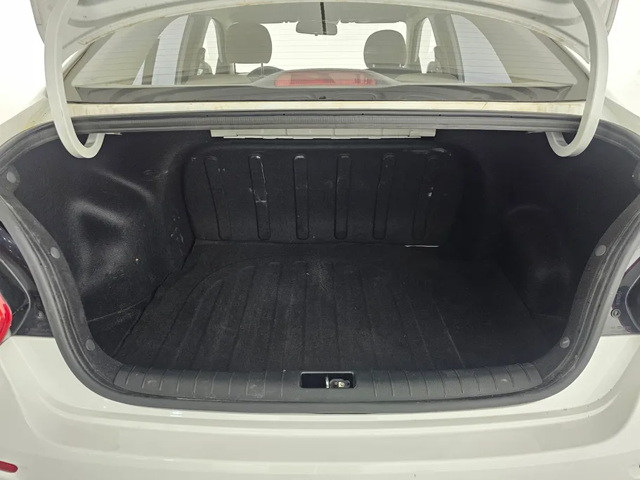 2025 Kia Pegas LX 