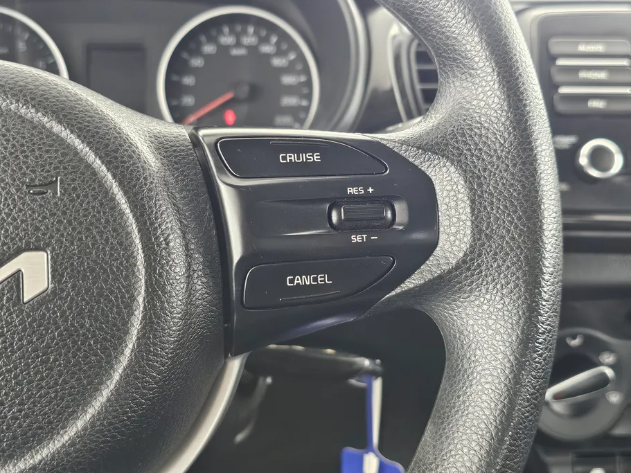 2025 Kia Pegas LX 