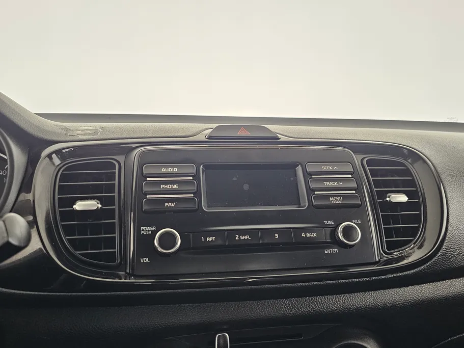2025 Kia Pegas LX 