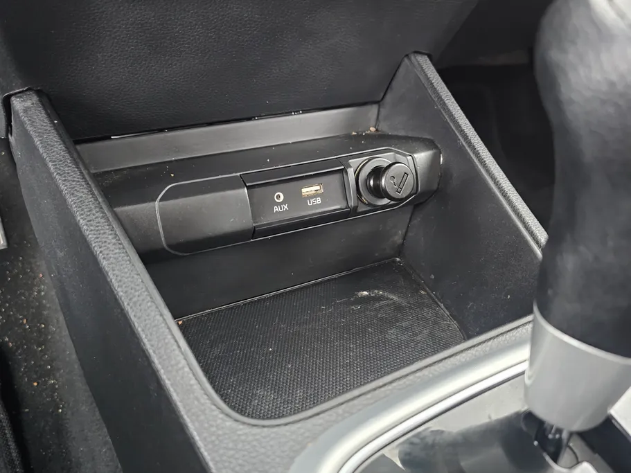 2025 Kia Pegas LX 