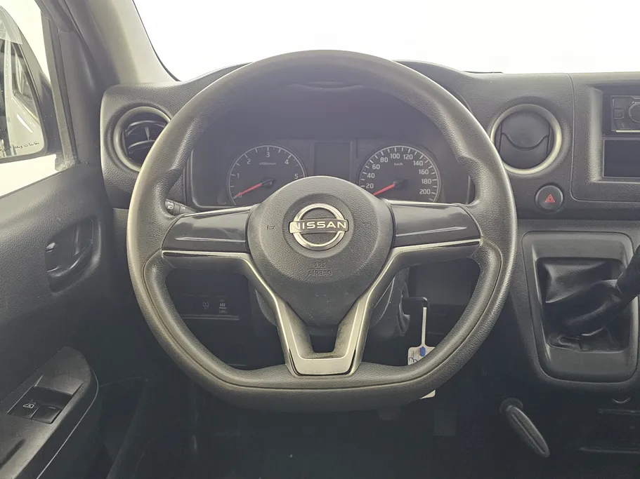 2023 Nissan Urvan بضاعة 