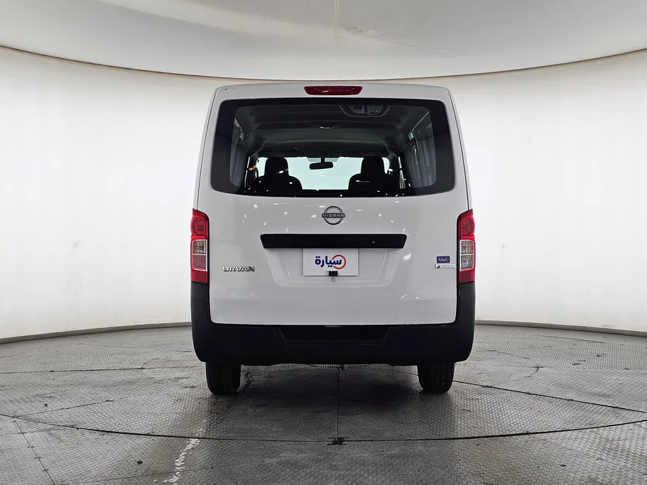 2023 Nissan Urvan بضاعة 