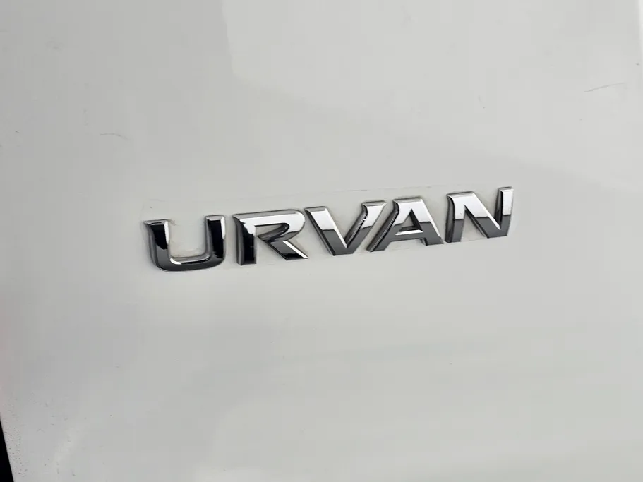 2023 Nissan Urvan بضاعة 