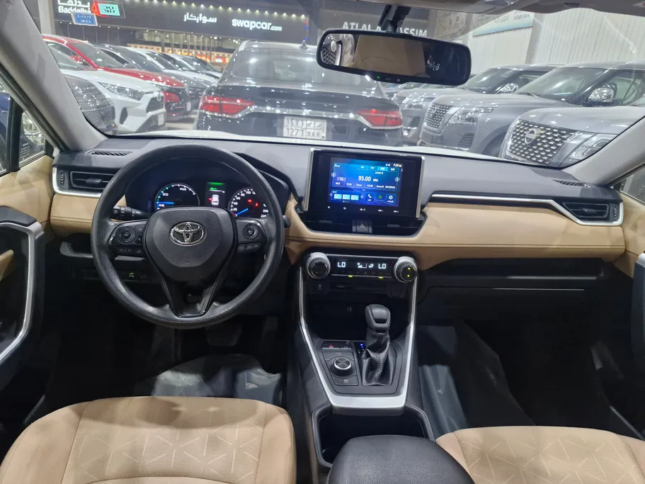 تويوتا راف فور XLE HEV 2024 