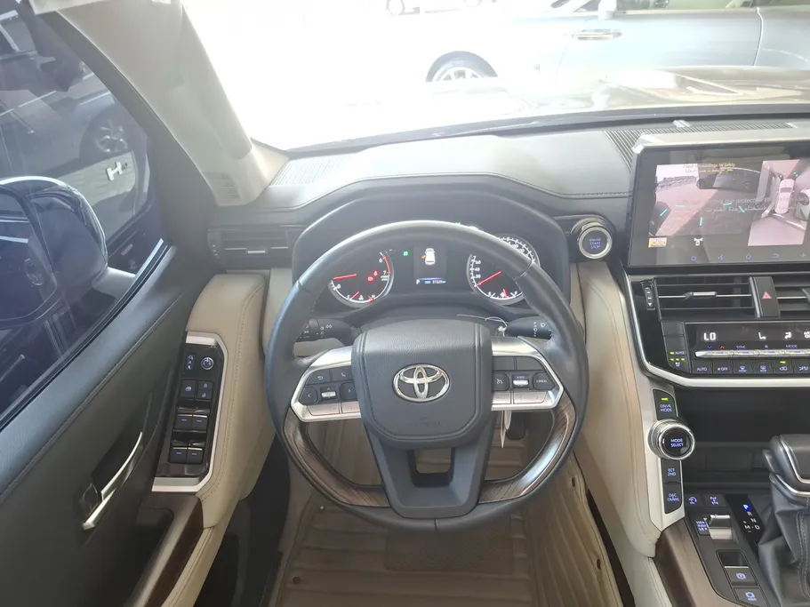 2024 Toyota Land Cruiser GXR4 