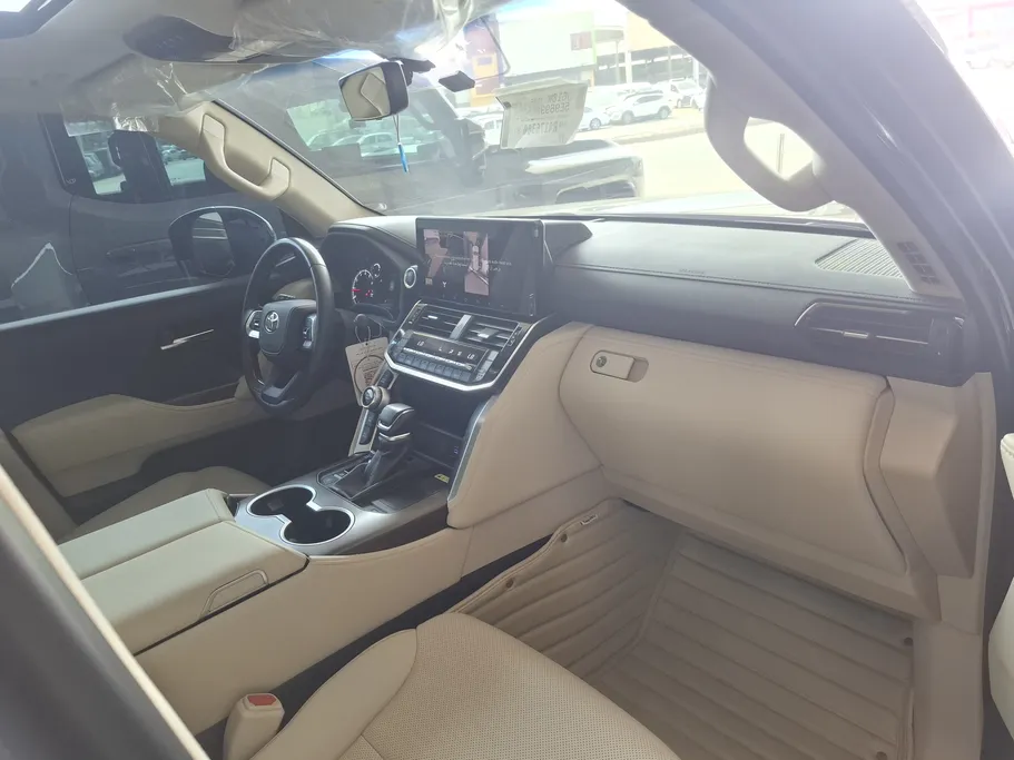 2024 Toyota Land Cruiser GXR4 