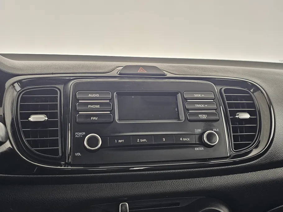 2024 Kia Pegas LX 