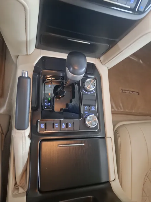 2020 Toyota Land Cruiser GXR Grand Touring 