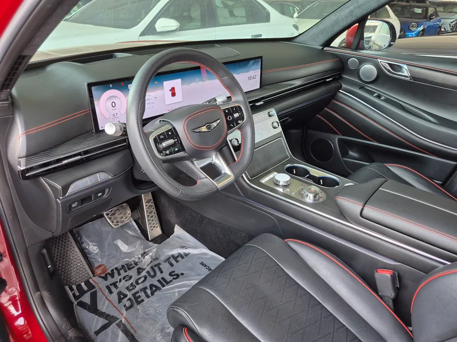 2025 Genesis GV80 Platinum 