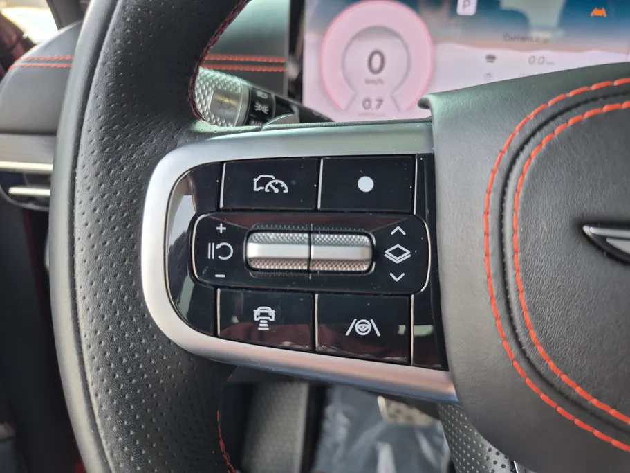 2025 Genesis GV80 Platinum 