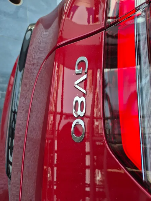 2025 Genesis GV80 Platinum 