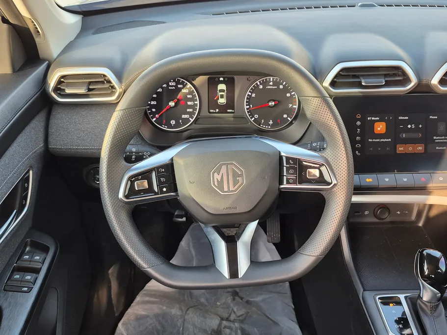 2026 MG ZS STD 