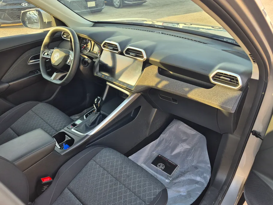 2026 MG ZS STD 