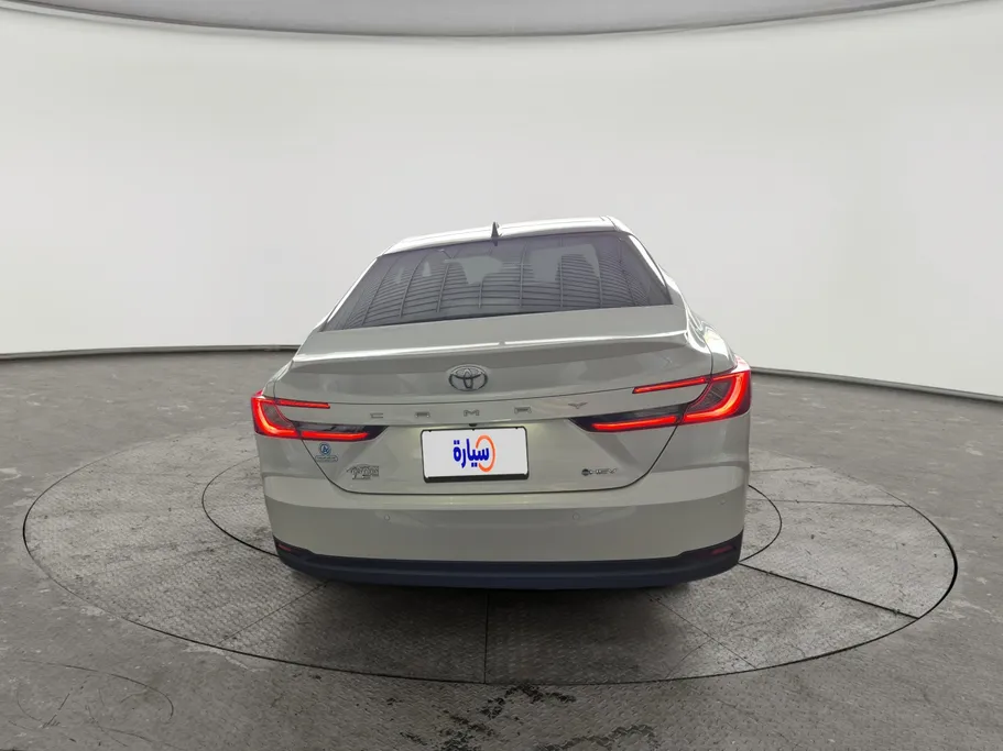 2026 Toyota Camry  LE HEV 