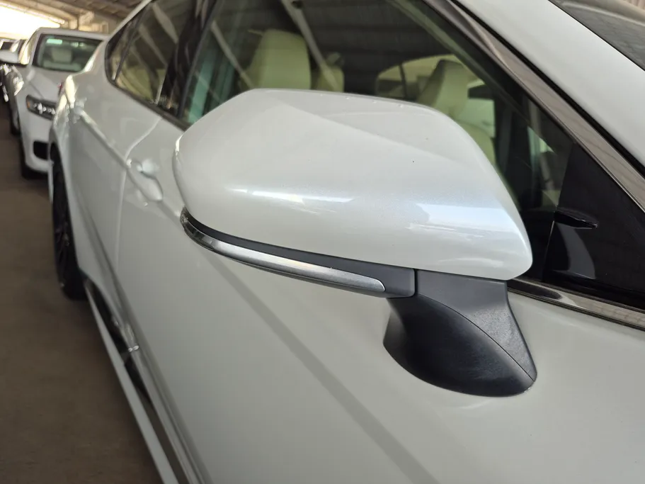 2026 Toyota Camry  LE HEV 