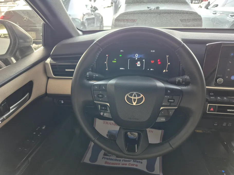 2026 Toyota Camry  LE HEV 