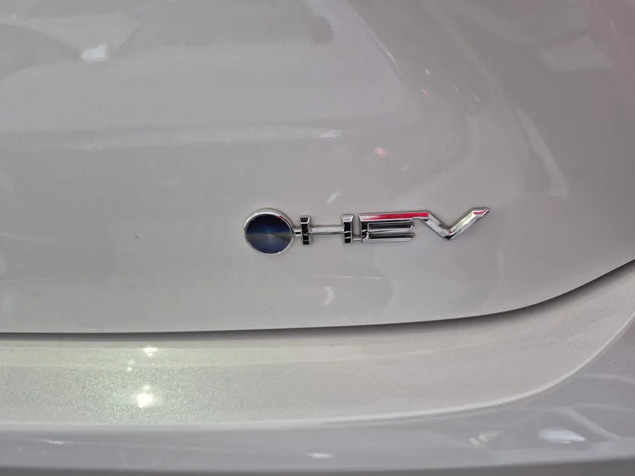 2026 Toyota Camry  LE HEV 