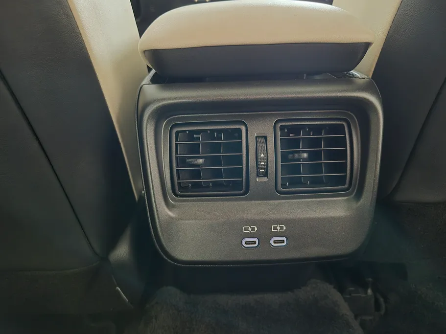 2023 Toyota Crown Majesta 