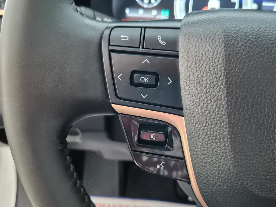2023 Toyota Crown Majesta 