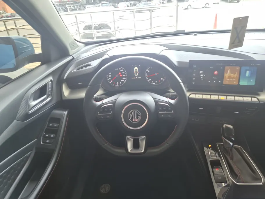 2024 MG GT STD 