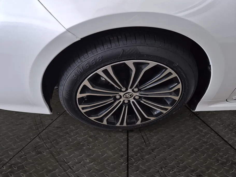 تويوتا كورولا XLI Executive Moonroof 2023 