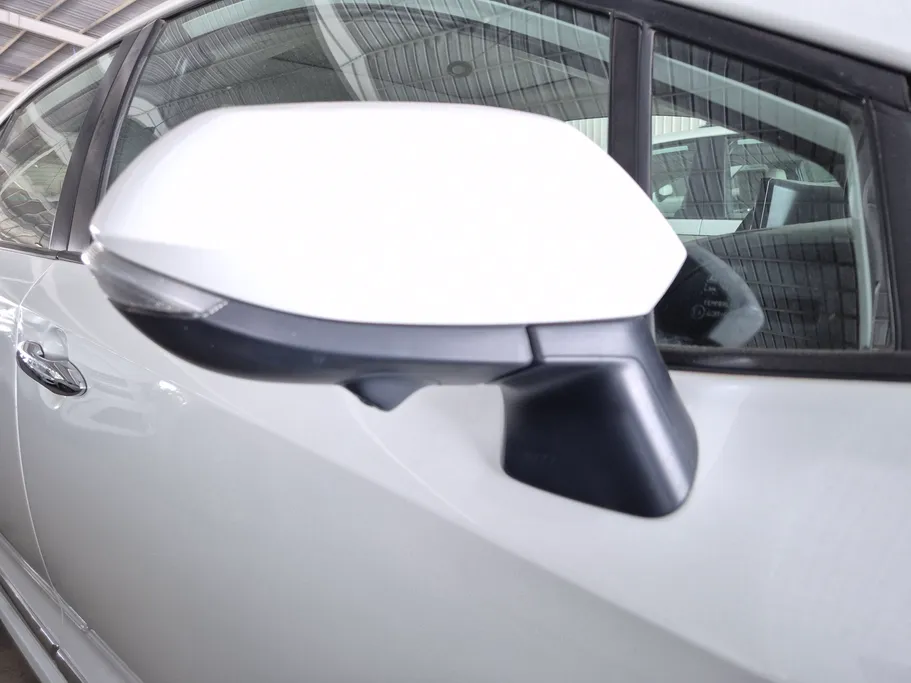 تويوتا كورولا XLI Executive Moonroof 2023 