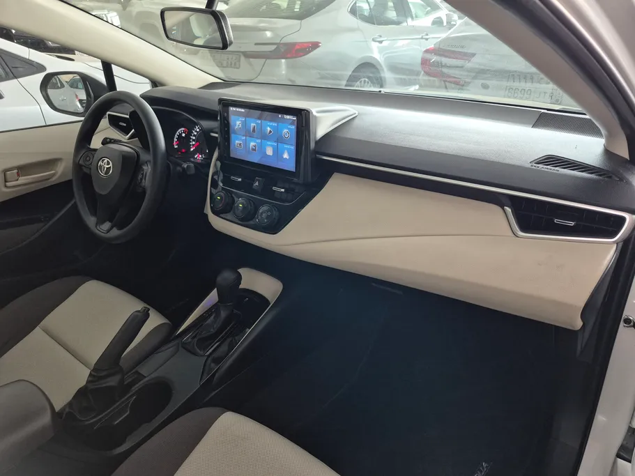 تويوتا كورولا XLI Executive Moonroof 2023 