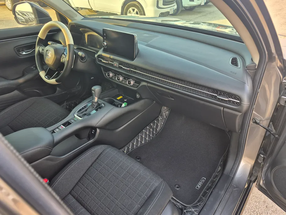 2024 Honda ZR-V LX 