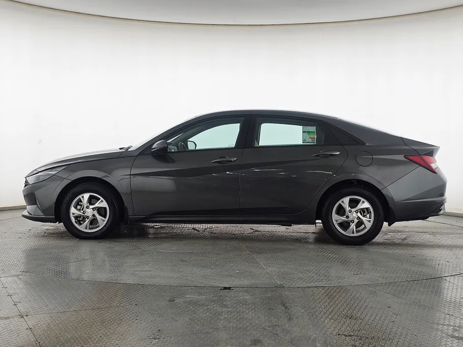 2023 Hyundai Elantra Fleet 