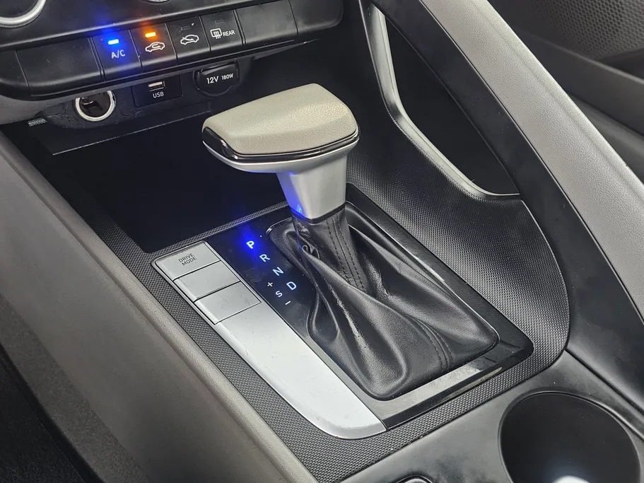 2023 Hyundai Elantra Fleet 