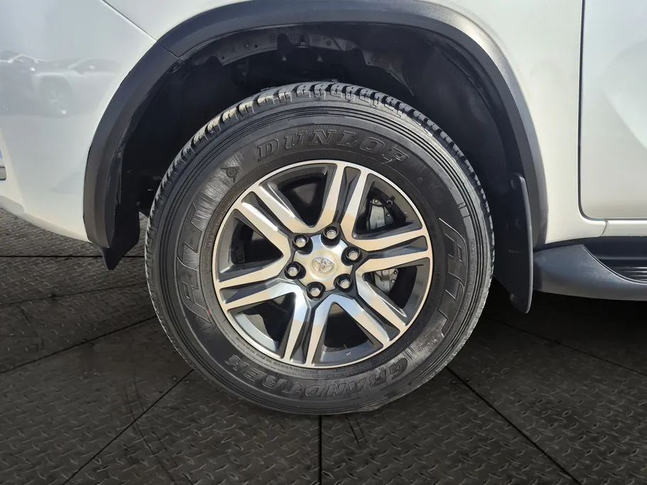 2024 Toyota Fortuner VX 