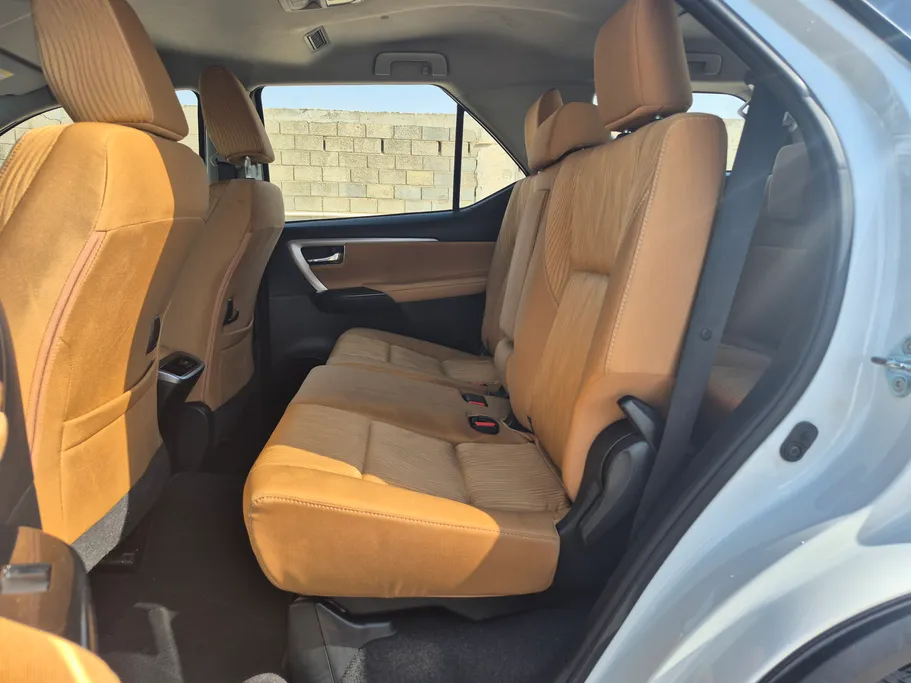 2024 Toyota Fortuner VX 