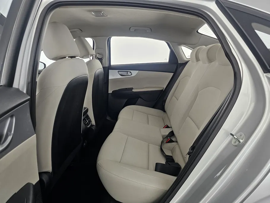 2023 كيا Cerato L 
