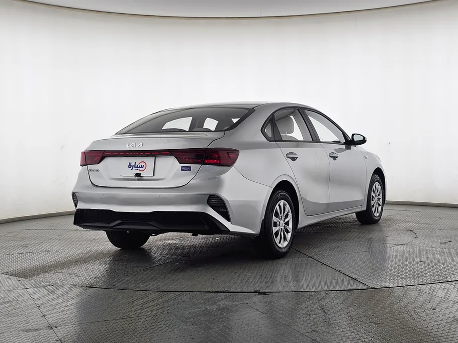 2023 كيا Cerato L 