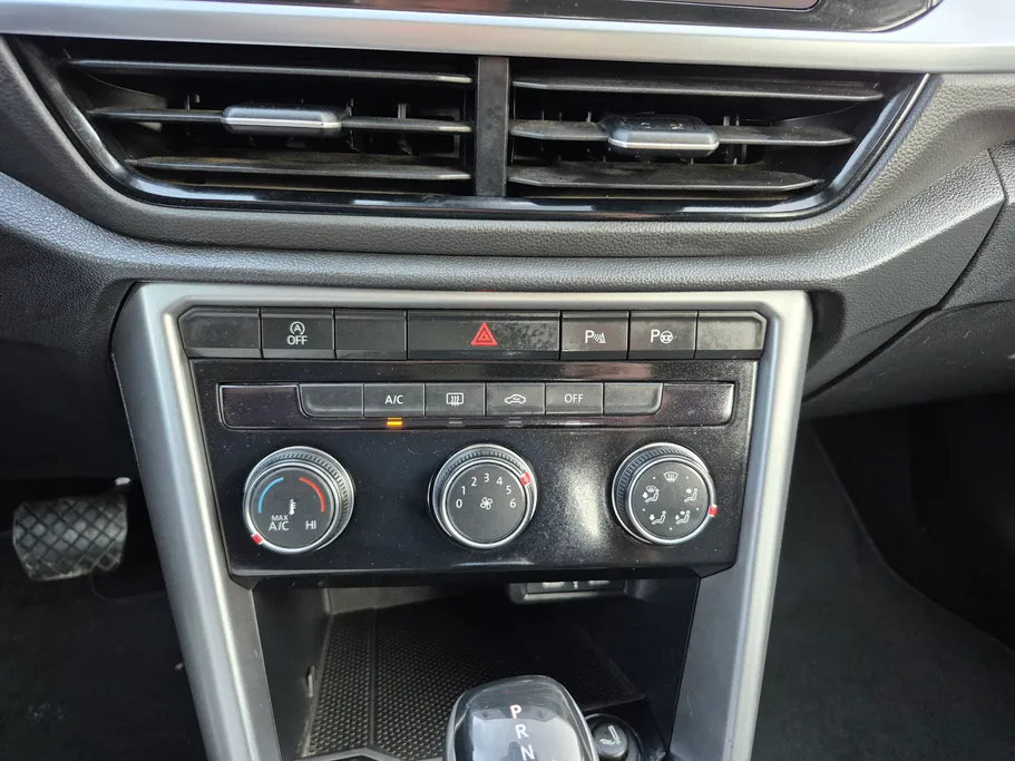 2024 Volkswagen T Roc Life 