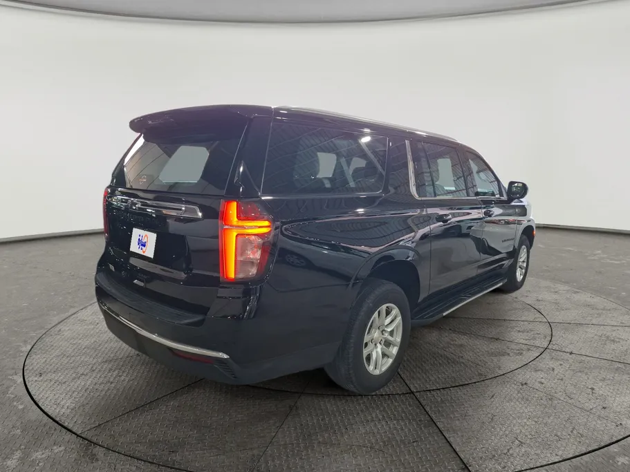 2023 Chevrolet Suburban LS 