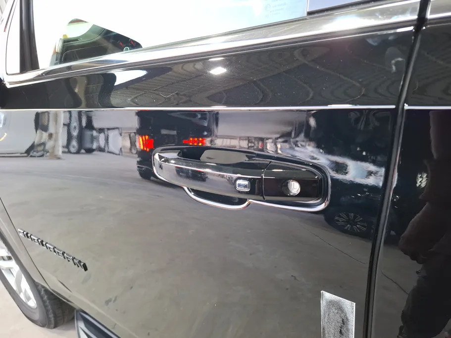 2023 Chevrolet Suburban LS 