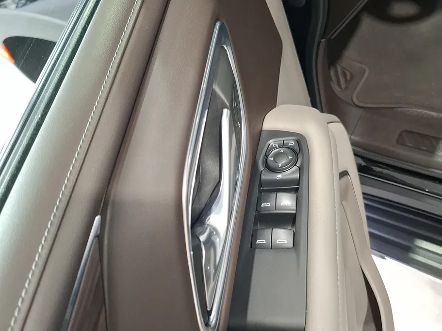 2023 Chevrolet Suburban LS 