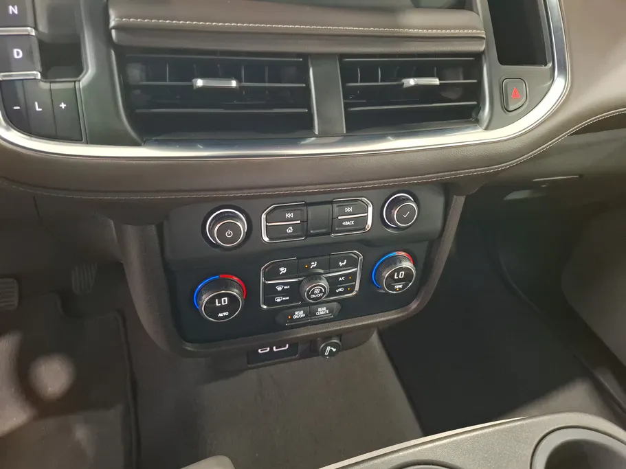 2023 Chevrolet Suburban LS 