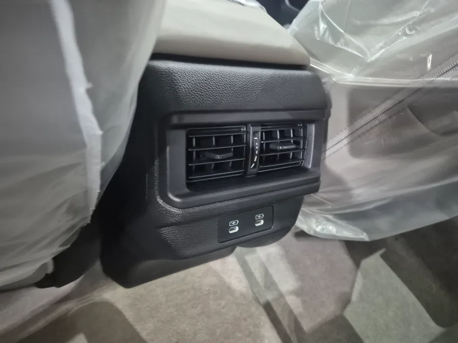 هوندا اكورد LX 2025 