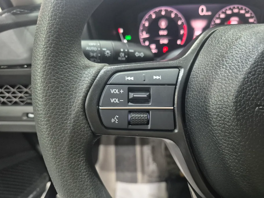 هوندا اكورد LX 2025 