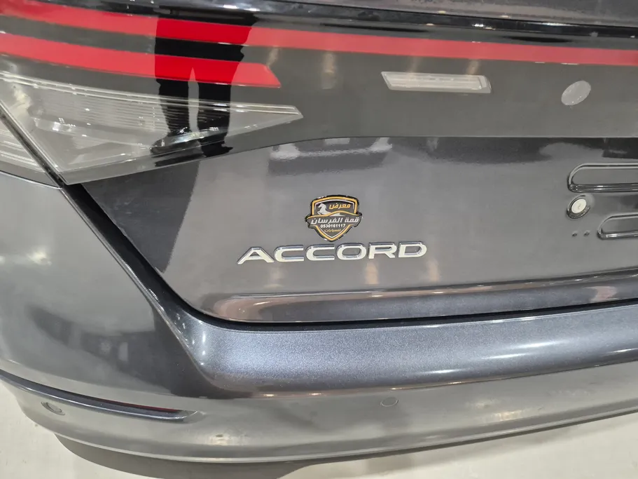 هوندا اكورد LX 2025 