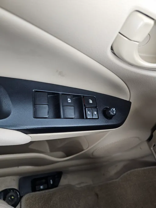 2022 Toyota Yaris  Y 