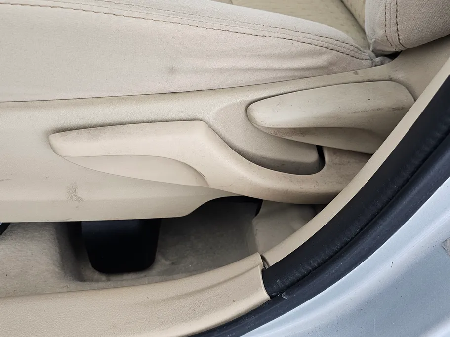 2022 Toyota Yaris  Y 