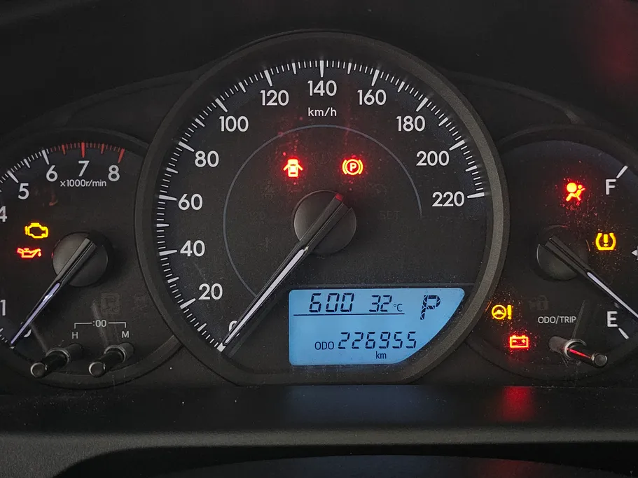 2022 Toyota Yaris  Y 